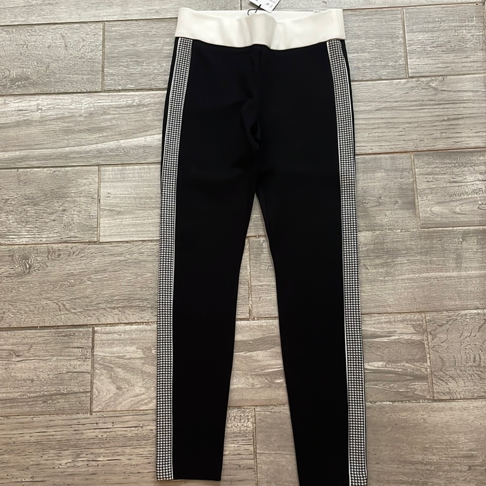❗️NWT Zara Mid Rise Leggings Black, Size M